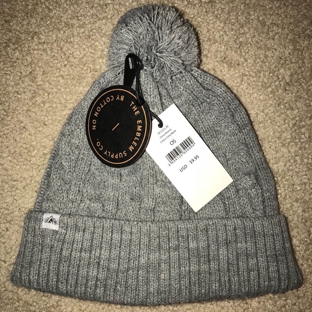 Grey hat